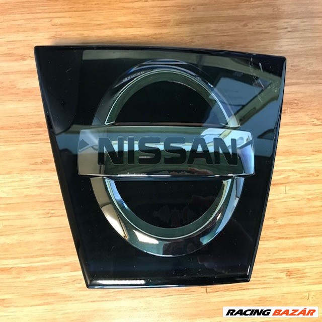 Nissan Micra első embléma 628905fa0b 1. kép