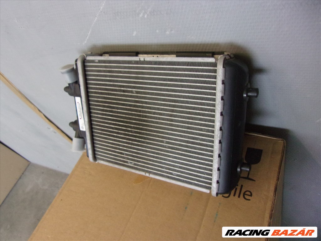 AUDI RS3 RS4 kiegészítő vízhűtő 2012-2016 8K0121212D 2. kép