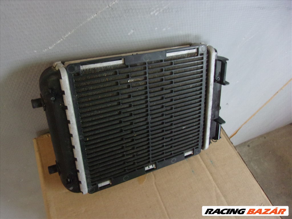 AUDI RS3 RS4 kiegészítő vízhűtő 2012-2016 8K0121212D 3. kép