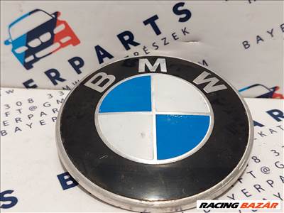 BMW E46 E30 E36 E39 E38 E90 X5 stb bontott első embléma 82mm eladó (150020) 8132375