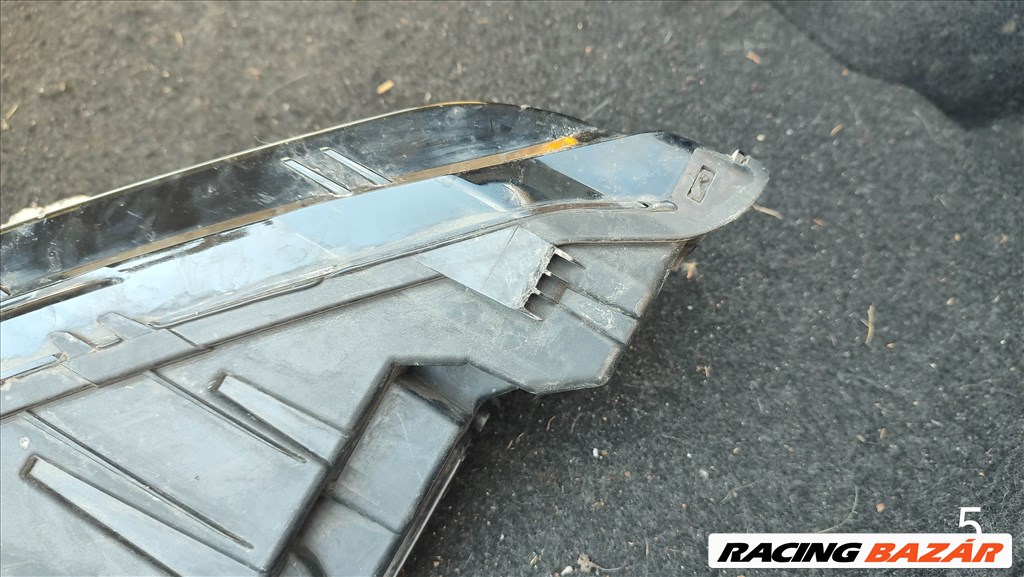 Skoda Superb III bal első ködlámpa  3v0941699b 3. kép