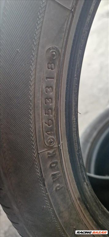  215/4517" használt Toyo Tires nyári gumi gumi 3. kép