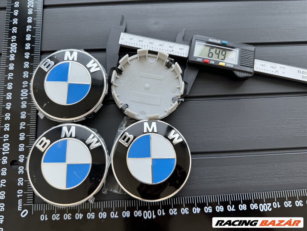 Új BMW 68mm Felni Alufelni Kupak Közép Felnikupak Felniközép Embléma Porvédő 36136783536 6783536 1. kép