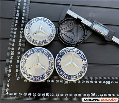 Új Mercedes 75mm Felni Alufelni Közép Kupak Porvédő Felnikupak Felniközép Embléma A1714000025