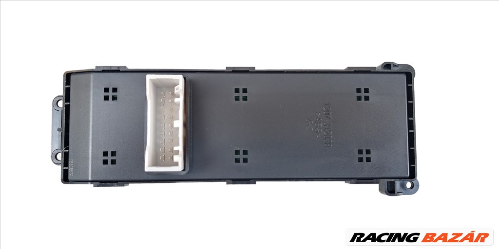 Kia Carens (RP) bal első ablakemelő kapcsoló 93570a4010 3. kép