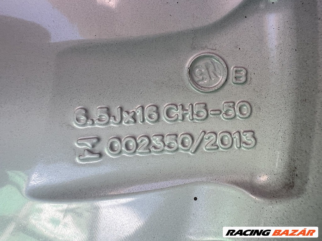 5x114.3 16" Dacia Duster gyári alufelni 6,5Jx16h2 ET50 8. kép