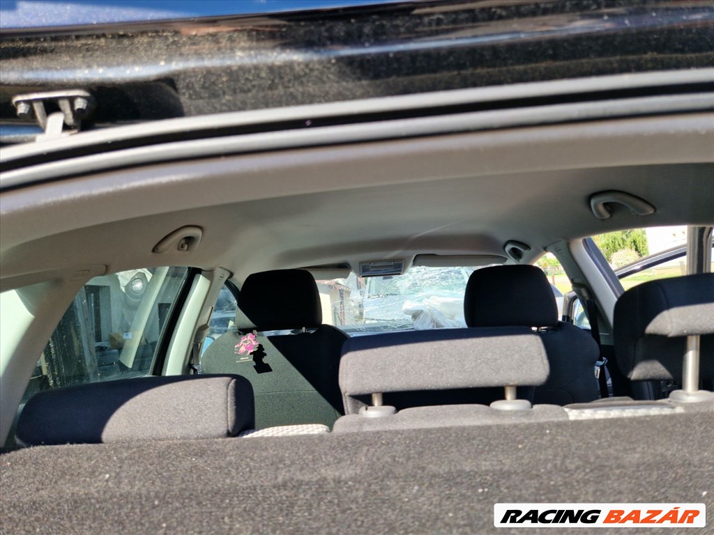 Seat León II bontott alkatrészei 6. kép