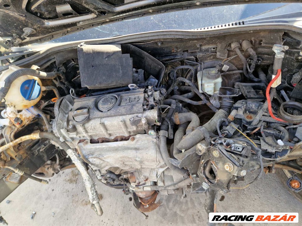Seat León II bontott alkatrészei 8. kép