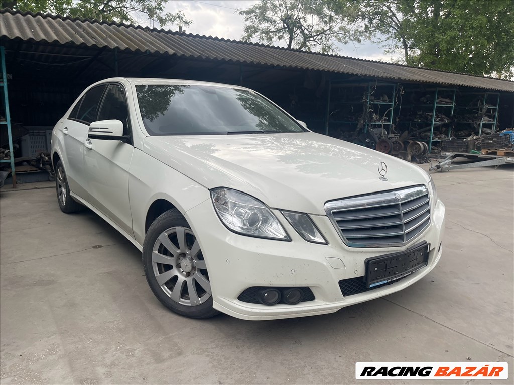 Mercedes-Benz E-Class W212 220 CDI / Bal Hátsó Lámpa 4. kép