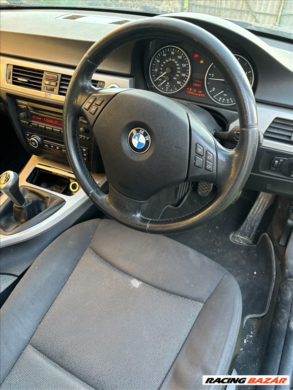 BMW 318 (E90, E91, E92, E93) bontott alkatrészei 4. kép