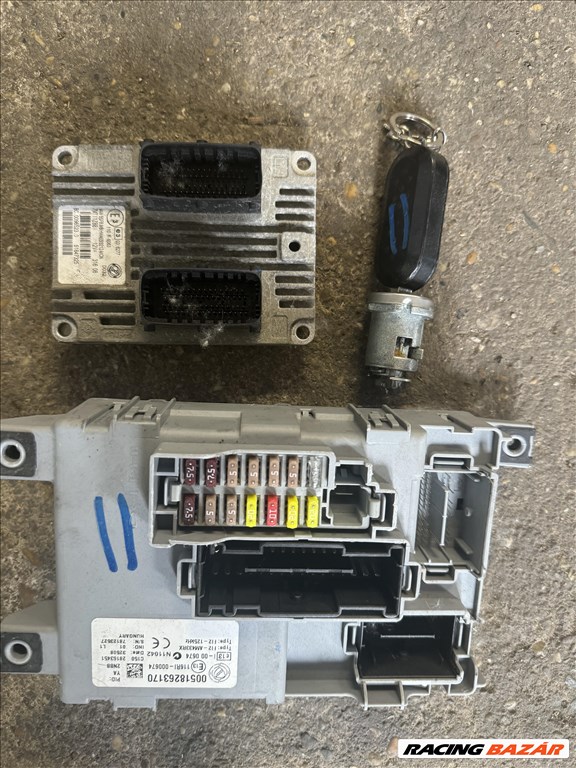 Fiat Grande Grande Punto CNG motorvezérlő szett 51847325 5184732551826317 1. kép