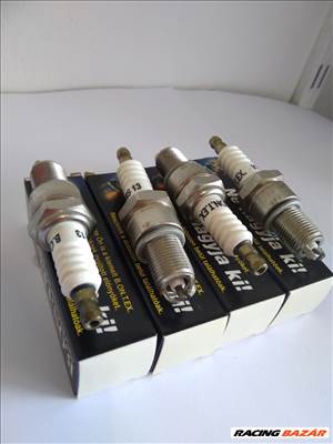 Alfa 33 4db gyújtógyertya VRS13