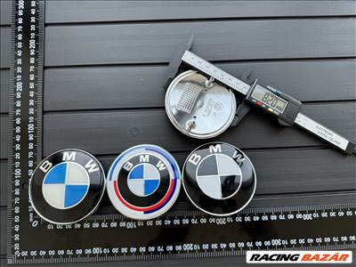 Új BMW 82mm Csomagtartó Csomagtér Gépház Géptető Embléma Jel Logo 51148132375 51148219237