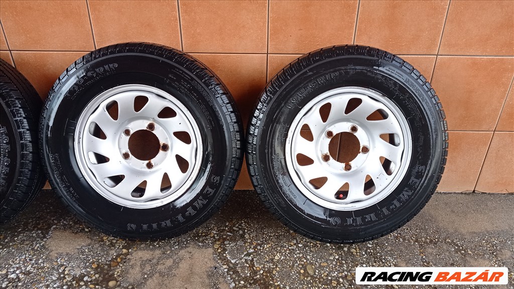 SUZUKI VITARA 15" LEMEZFELNI 5X139,7 NÈGYÈVSZAKOS 195/75R15 GUMIVAL OLCSÒN!!! 3. kép