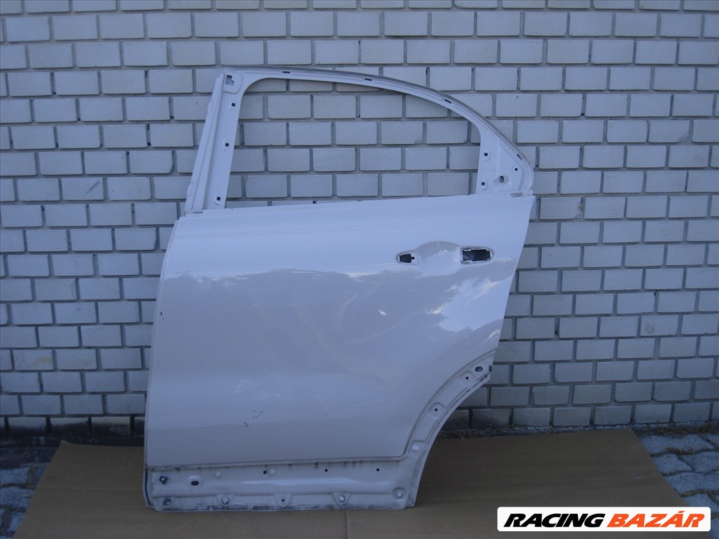 Fiat 500 X Bal hátsó ajtó 2014-től 1. kép