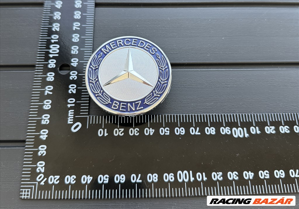 Új Mercedes 57mm Motorház Gépház Géptető Kiegészítő Embléma Jel A2048170616 1. kép