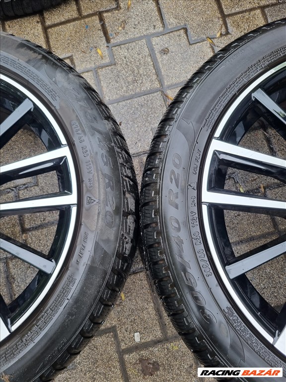  5x120 lyukosztású 20" újszerű gyári alufelni, rajta 275/45 305/40 újszerű Pirelli téli gumi szett 6. kép