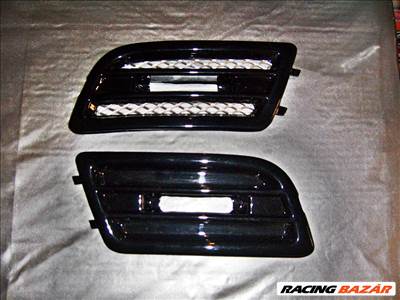 Suzuki Swift 2007-2010 ködlámpa takaró keret fékhűtő lyukkal