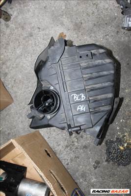 Audi A4 B7 2004-2009 2.0D légszűrőház