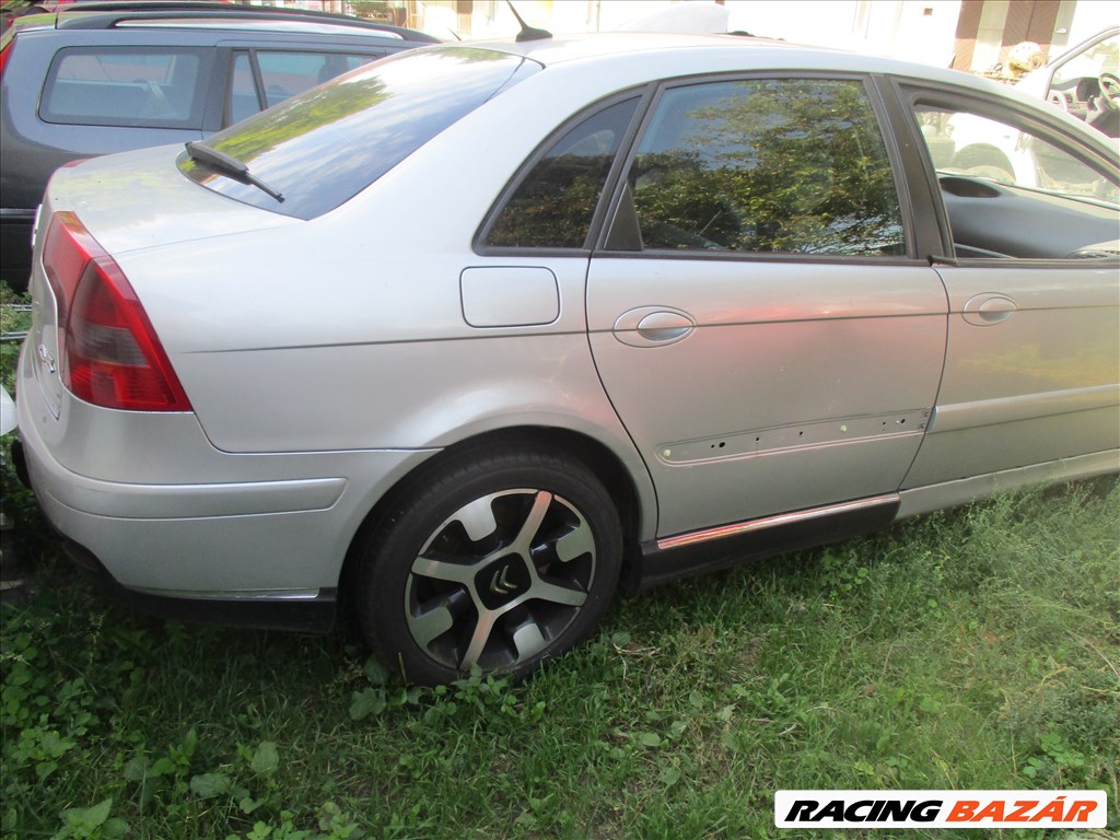 Citroën C5 I bontott alkatrészei 2. kép