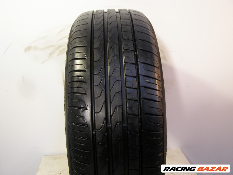 Pirelli Cinturato P7 215/55 R17  1. kép