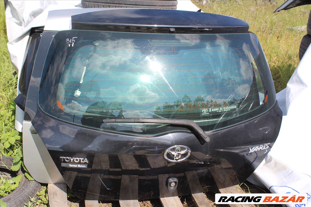 Toyota Yaris (XP90) 2007 csomagtérajtó üresen (315.) 1. kép
