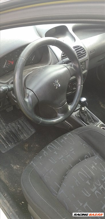 Peugeot 206 bontott alkatrészei vagy egyben bontásra eladó 2. kép