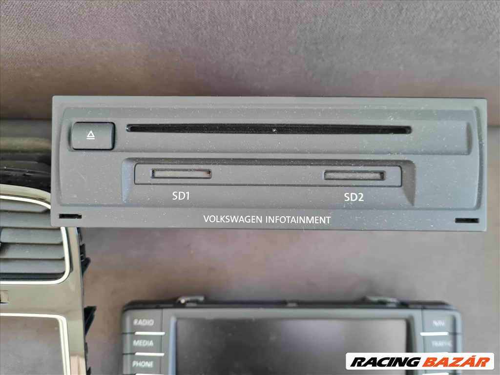 Volkswagen Golf VII navigációs fejegység (Discover Pro) 5G0 919 606 5g0035043b 4. kép