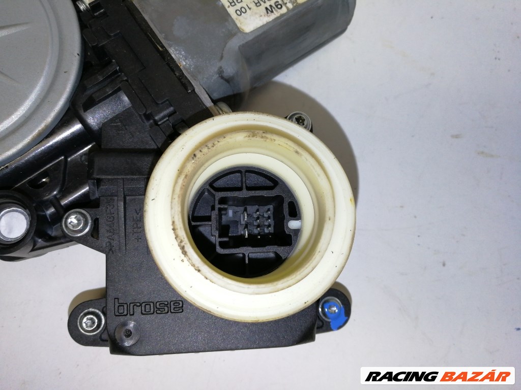 Toyota Auris (E180) jobb hátsó ablakemelõ motor 8570202020 5. kép