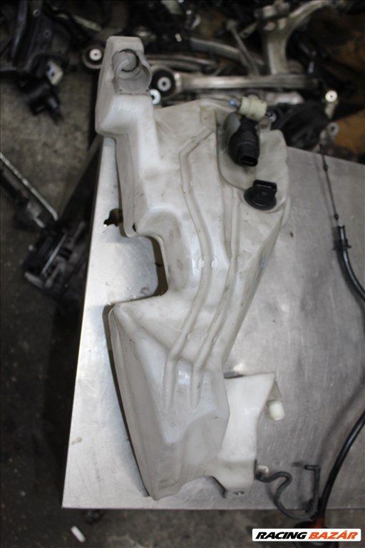 Audi A4 B7 2004-2009 2.0D ablakmosó tartály pumpával 8e0955451ar 1. kép