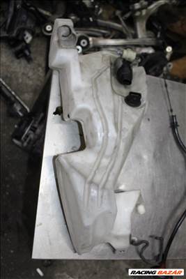 Audi A4 B7 2004-2009 2.0D ablakmosó tartály pumpával 8e0955451ar