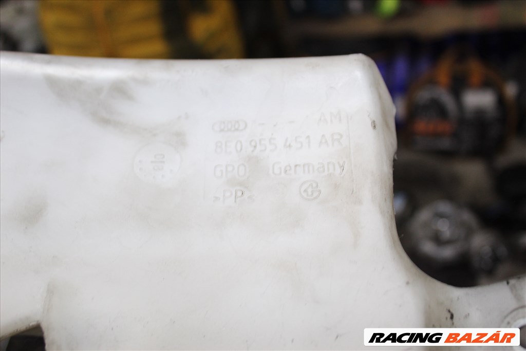 Audi A4 B7 2004-2009 2.0D ablakmosó tartály pumpával 8e0955451ar 2. kép