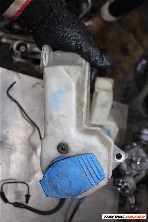 Audi A4 B7 2004-2009 2.0D ablakmosó tartály pumpával 8e0955451ar 3. kép