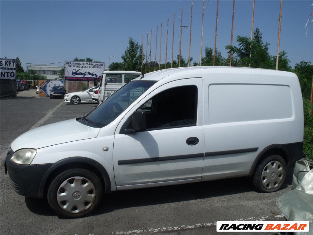Opel Combo C bontott alkatrészei 3. kép