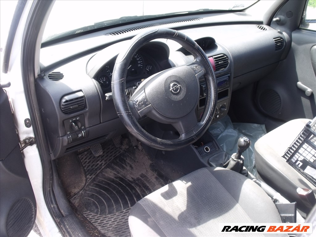 Opel Combo C bontott alkatrészei 6. kép
