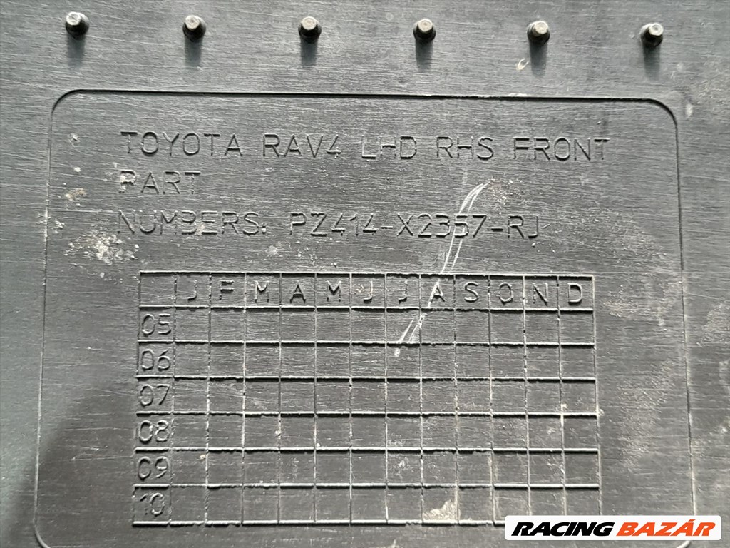 Toyota RAV4 (XA30) 2.0 VVT-I Padlószőnyeg pz414x2357rj 4. kép