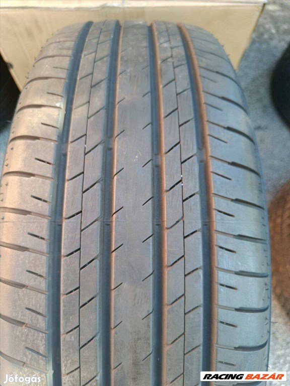 Újszerű 225/60 18 Bridgestone nyári gumi r18 " dot18 1. kép