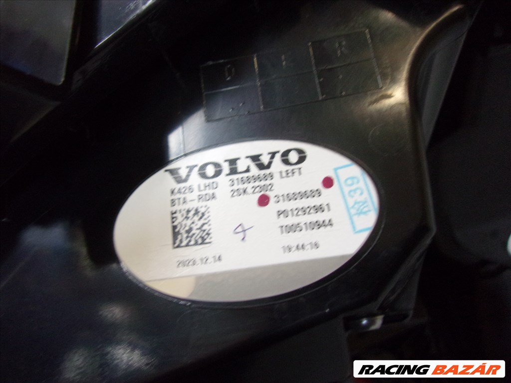 VOLVO XC60 bal hátsó LED lámpa 2018- 5. kép