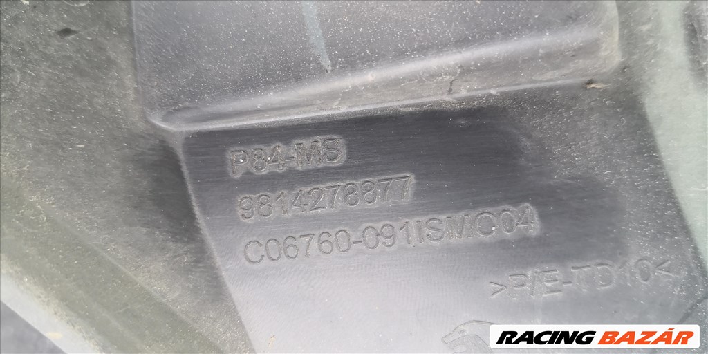 Peugeot 3008 II BlueHDi 120 STOP&START hűtődíszrács  9814278877 5. kép