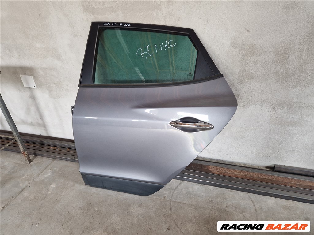 Hyundai IX35 bal hátsó ajtó  3. kép