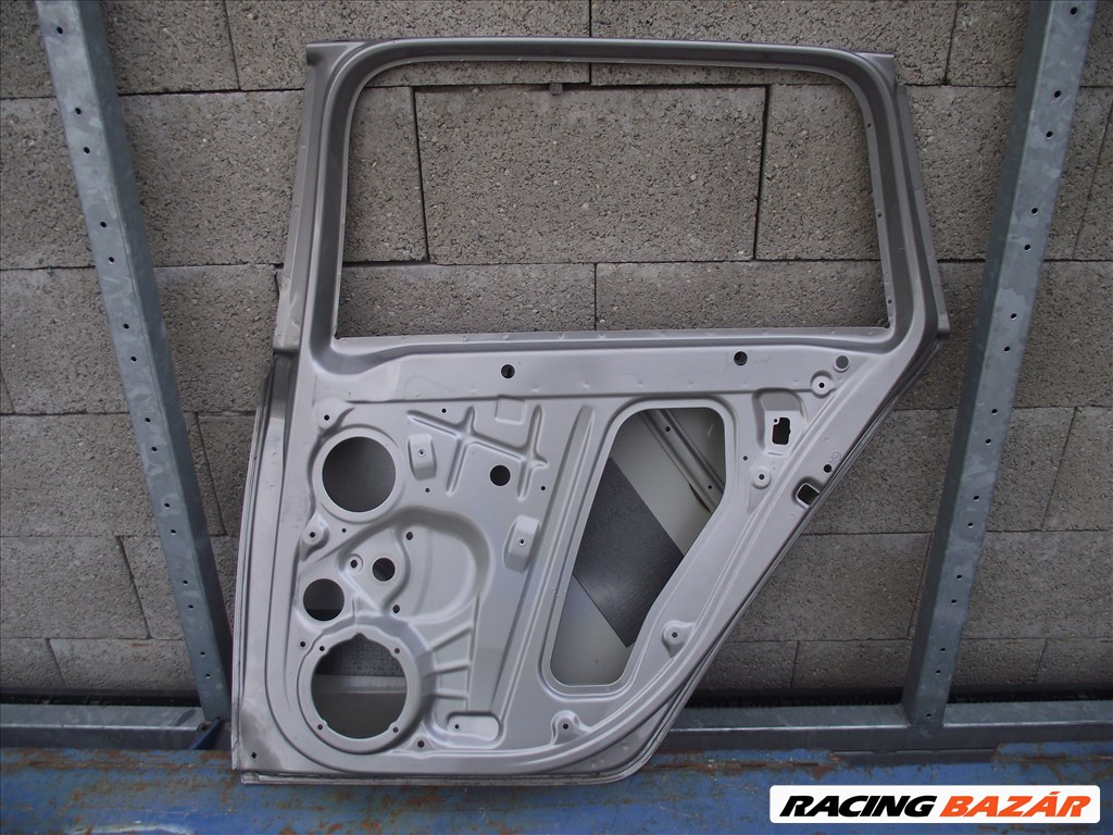Skoda Octavia 3 kombi jobb hátsó ajtó 2013-2020 3. kép