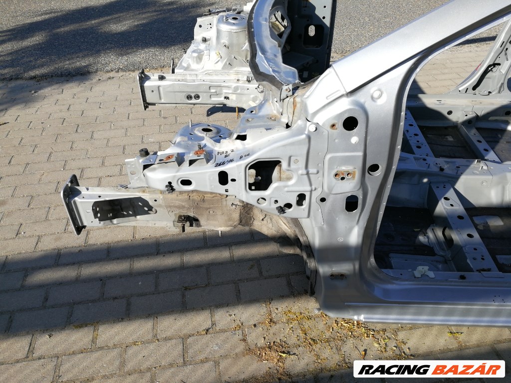 Mazda 2 (DE) bal elsõ negyed 1. kép
