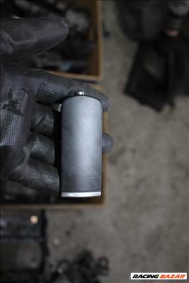 Audi A4 B7 2004-2009 2.0D kesztyűtartó nyitó