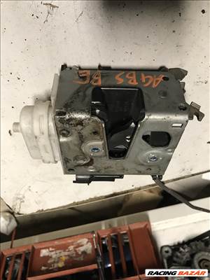 Audi A4 (B5 - 8D) bal első ajtózár 8d1837015f