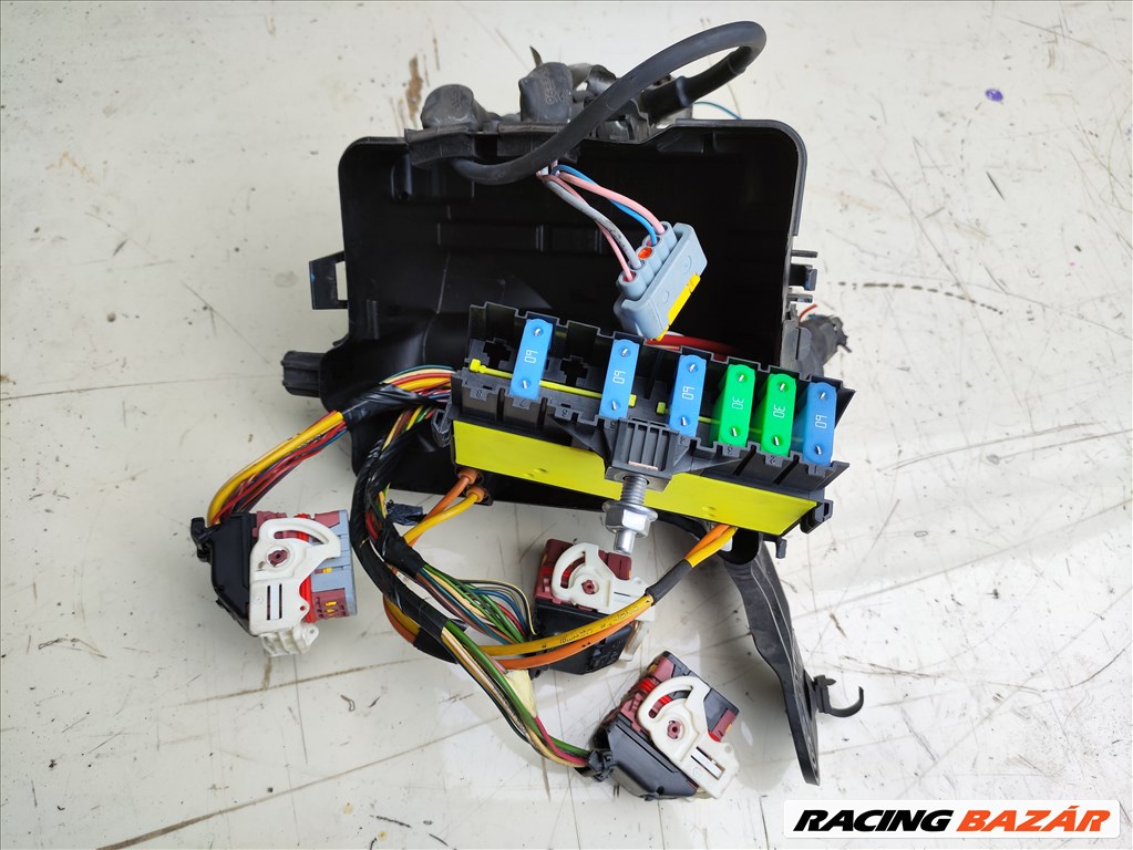 Citroën C3 Picasso biztosítéktábla doboz 9657287180 1. kép