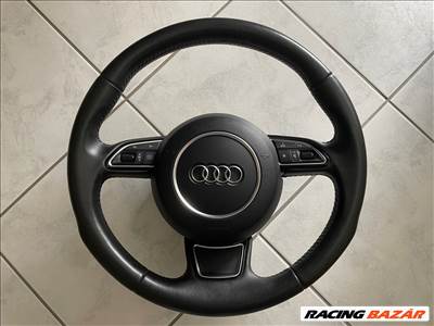 Audi Kormány