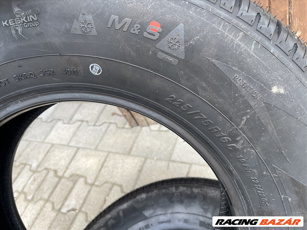 225/75 r16C Pirelli, Syron téligumi szett ÚJ! 5. kép