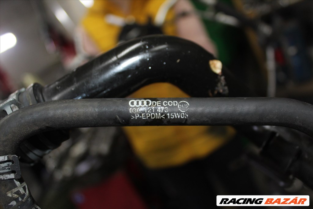 Audi A4 B7 2004-2009 2.0D vízcső 03g121473 2. kép