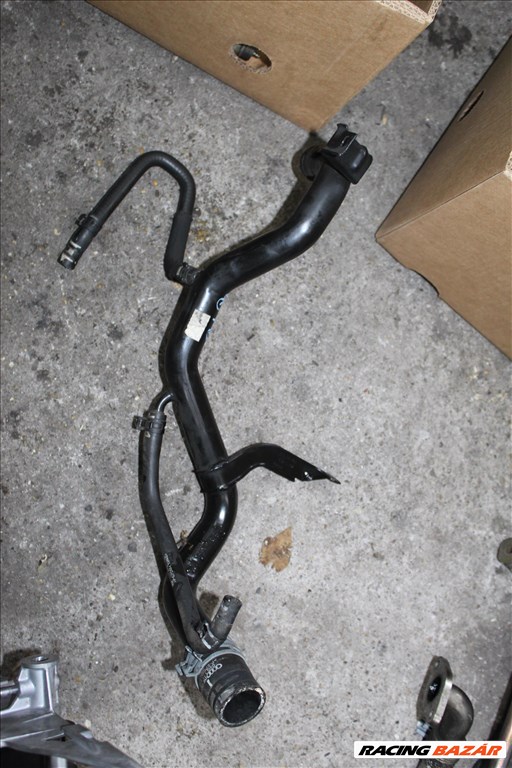 Audi A4 B7 2004-2009 2.0D vízcső 03g121473 1. kép