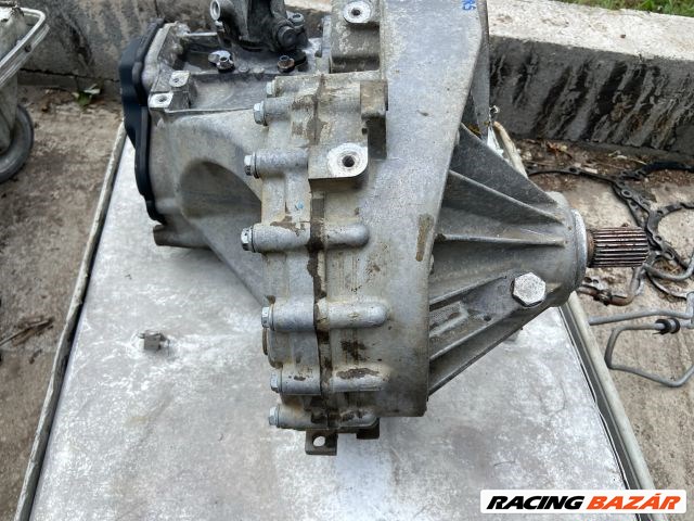 Volkswagen Transporter T5 VW TRANSPORTER V Dobozos 2.0 TDI LRS váltó 4. kép